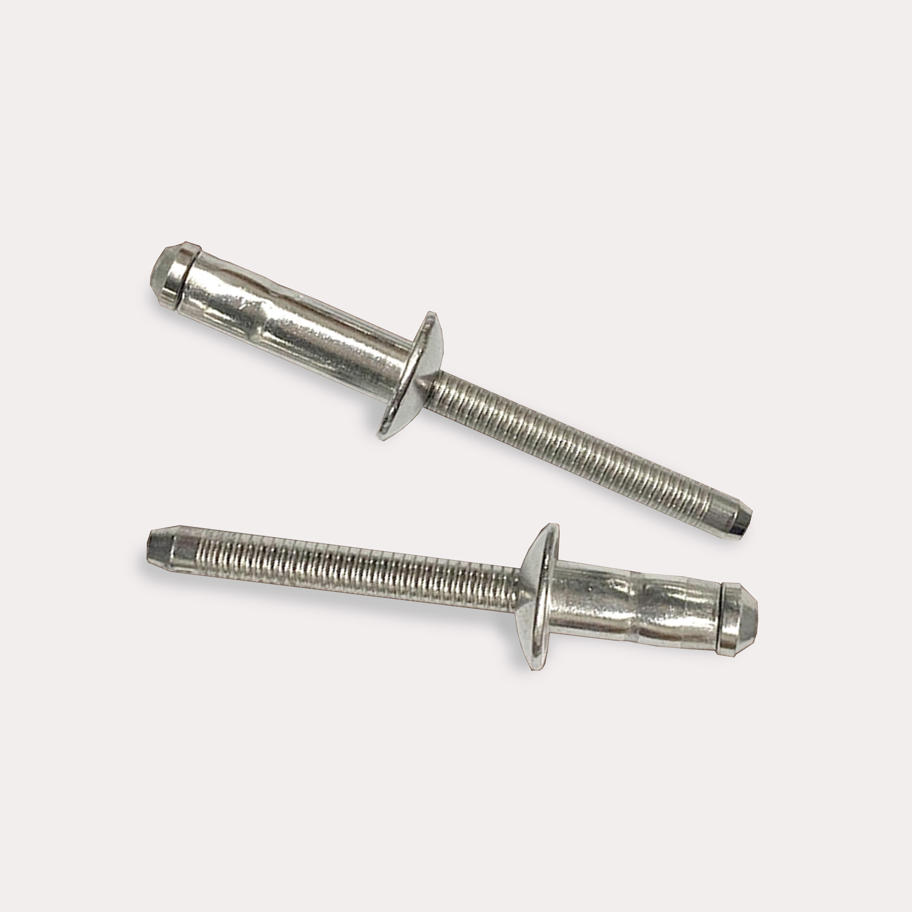 Steel monogrip rivet